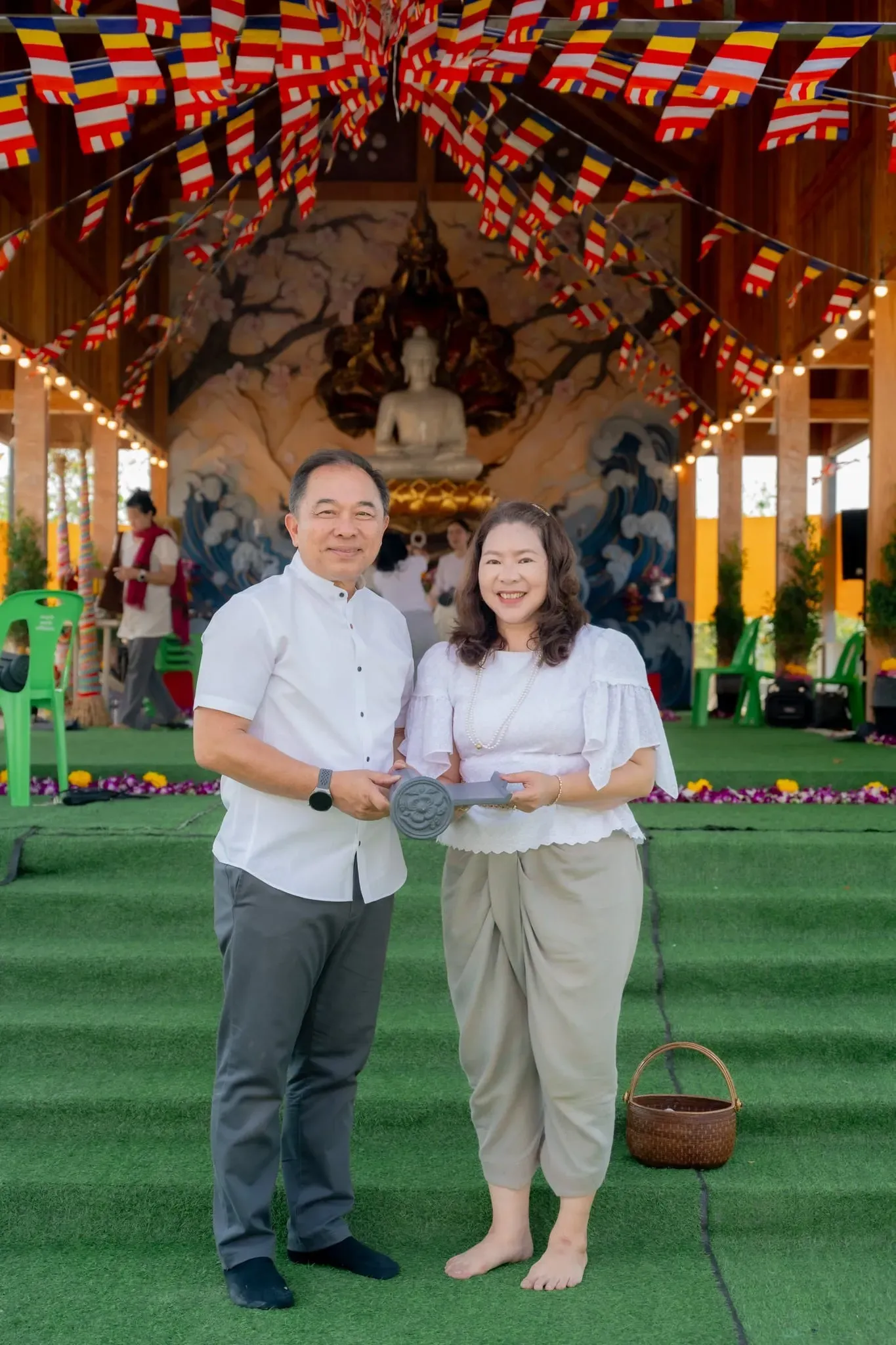 คุณศิริพจน์ พุกเจริญ และ คุณฤทัยวัลค์ พุกเจริญ